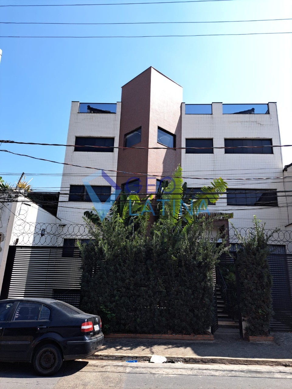 Prédio com 750 m² para locação em Recreio Marajora