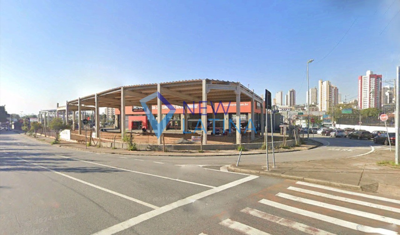 Prédio com 804 m² para locação em Centro