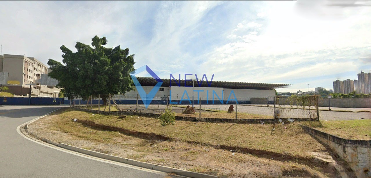 Prédio com 20.000 m² para locação em Centro