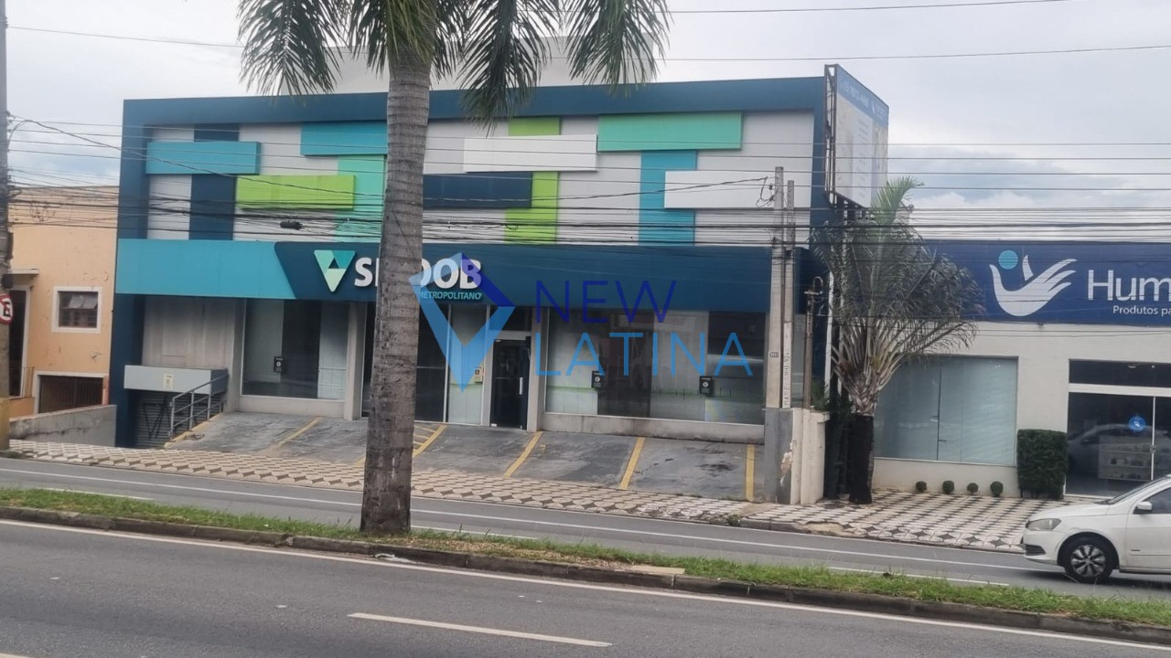 Prédio com 699 m² para locação em Vila Lucy