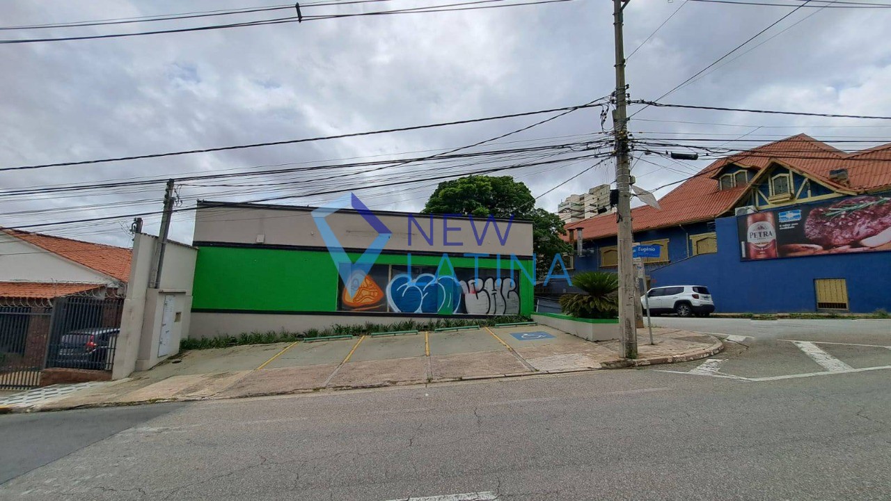 Ponto com 270 m² para locação em Centro