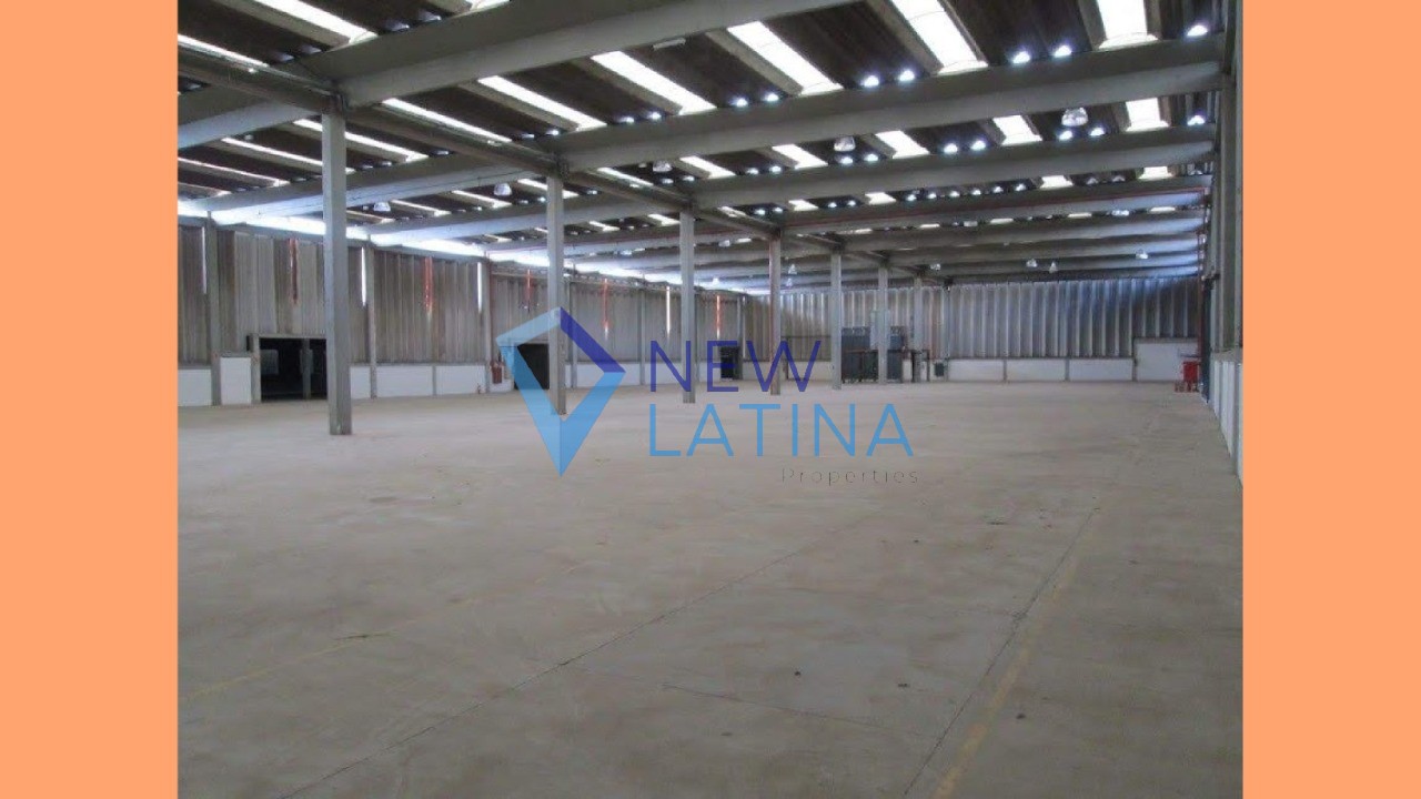 Prédio com 4.468 m² para locação em Aparecidinha