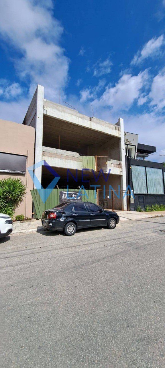 Prédio com 835 m² para locação em Parque Campolim