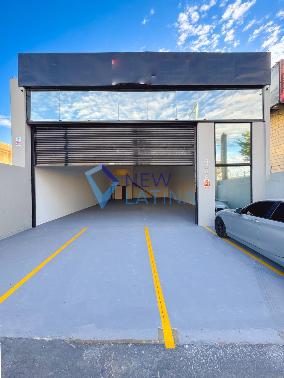 Galpão com 250 m² para locação em Jardim Nova Ipanema