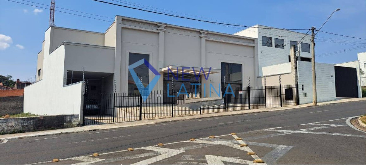 Galpão com 320 m² para locação em Jardim Vera Cruz