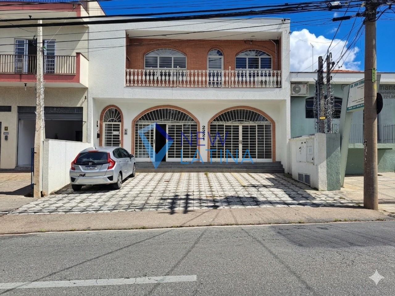 Salão com 220 m² para locação em Vila Augusta
