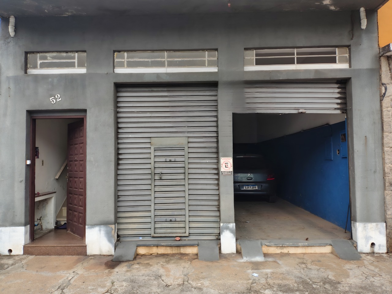 Salão Comercial no Ipiranga - 50m² com 1 banheiro e piso cerâmico. Ideal para loja, escritório ou serviços.