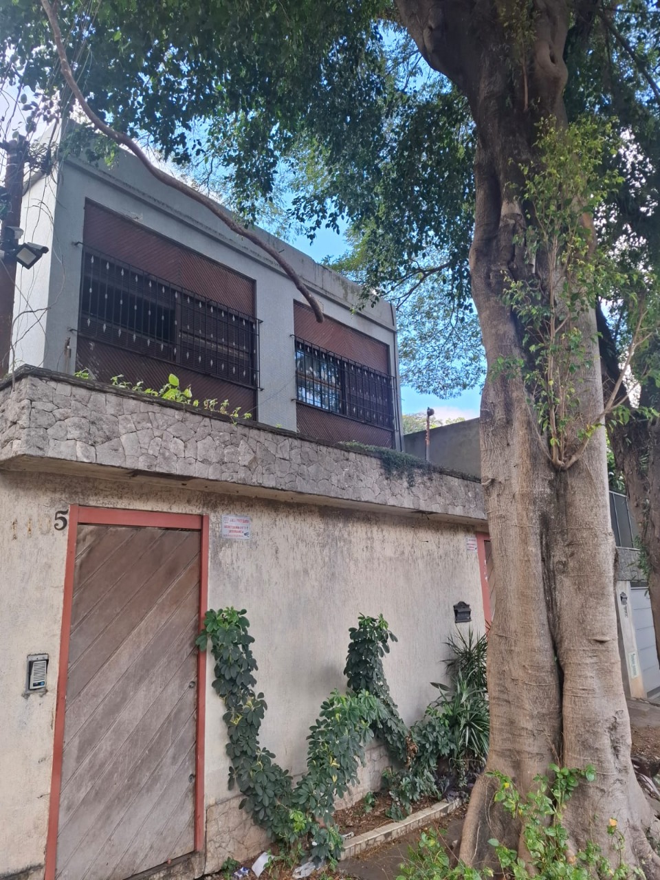 Casa Sobrado à Venda no Planalto Paulista - 280 m² - 5 Dormitórios-1 Suíte-Quintal-Ampla Garagem-Excelente Localização